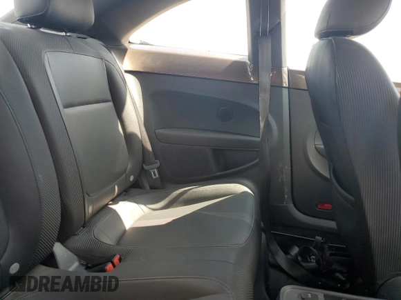 2012 Volkswagen Beetle 2.5L with VIN 3VWHX7AT2CM616099, listed as a Copart auction lot 56421455 with 225,279 mi miles and Salvage title. Bid and sale history available at DreamBid. Image 10.