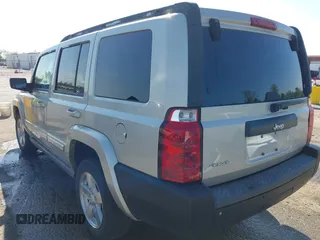 2007 Jeep Commander Sport z VIN 1J8HG48K07C559271, wystawiony jako IAAI lot #42032853 z przebiegiem 236 443 mil mil oraz . Historia ofert i sprzedaży dostępna na DreamBid. Obrazek 3.
