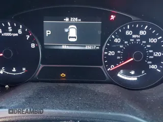 2018 Kia Soul ! with VIN KNDJX3AA5J7561683, listed as a IAAI auction lot 40957017 with 23,217 mi miles. Bid and sale history available at carsss.com. Image 7.