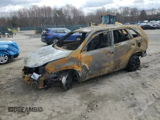 2011 Kia Sorento LX with VIN 5XYKTCA16BG116471, listed as a Copart auction lot 50927685 with 0 mi miles and Salvage Title. Bid and sale history available at carsss.com. Image 1.