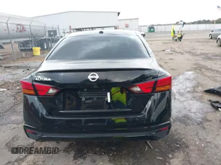 2020 Nissan Altima 2.5 S with VIN 1N4BL4BV5LC212370, listed as a IAAI auction lot 41015332 with 87,999 mi miles. Bid and sale history available at carsss.com. Image 17.