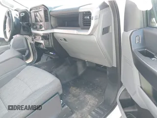 2022 Ford F-150 XL z VIN 1FTEX1CB4NKE64506, wystawiony jako IAAI lot #41408979 z przebiegiem Nie podano mil oraz . Historia ofert i sprzedaży dostępna na DreamBid. Obrazek 5.