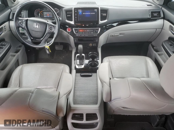 2017 Honda Ridgeline RTL-E with VIN 5FPYK3F77HB009995, listed as a Copart auction lot 59954705 with 119,381 mi miles and Salvage title. Bid and sale history available at DreamBid. Image 8.