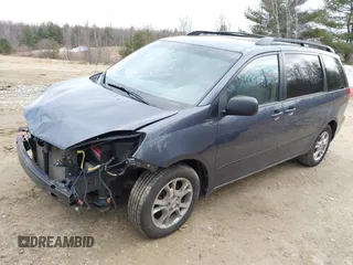 2006 Toyota Sienna LE with VIN 5TDBA23C86S075638, listed as a IAAI auction lot 41522585 with 179,377 mi miles. Bid and sale history available at carsss.com. Image 2.