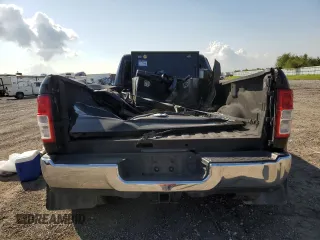 2019 Ram 3500 Tradesman with VIN 3C63RRGL4KG516262, listed as a Copart auction lot 71496904 with 359,628 mi miles and Salvage Title. Bid and sale history available at carsss.com. Image 6.