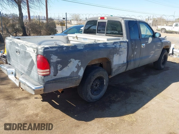 1997 Dodge Dakota z VIN 1B7GL23Y0VS153508, wystawiony jako IAAI lot #41610079 z przebiegiem 266 645 mil mil oraz . Historia ofert i sprzedaży dostępna na DreamBid. Obrazek 4.