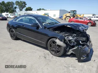 2014 Mercedes-Benz E 350 z VIN WDDKJ5KB2EF268494, wystawiony jako Copart lot #60667295 z przebiegiem 84 675 mil mil oraz Szkoda całkowita • Salvage title. Historia ofert i sprzedaży dostępna na DreamBid. Obrazek 4.