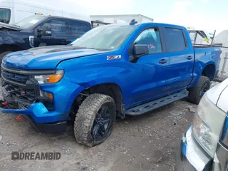 2022 Chevrolet Silverado 1500 Custom Trail Boss with VIN 3GCPDCED3NG689082, listed as a IAAI auction lot 41847136 with 38,101 mi miles and . Bid and sale history available at DreamBid. Image 2.