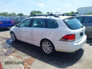 2014 Volkswagen Jetta TDI with VIN 3VWPL7AJ0EM611346, listed as a IAAI auction lot 42533049 with 131,929 mi miles and . Bid and sale history available at DreamBid. Image 14.