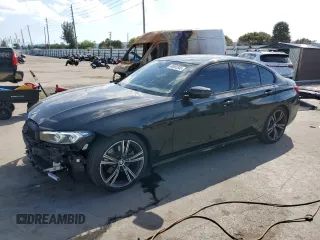 2023 BMW 3 Series 330i z VIN 3MW69FF05P8D21152, wystawiony jako Copart lot #48803345 z przebiegiem 21 146 mil mil oraz Szkoda całkowita • Salvage title. Historia ofert i sprzedaży dostępna na DreamBid. Obrazek 1.