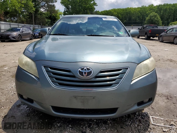 2008 Toyota Camry LE z VIN 4T1BK46K88U575417, wystawiony jako Copart lot #59084185 z przebiegiem 242 347 mil mil oraz Czysty tytuł • Clean title. Historia ofert i sprzedaży dostępna na DreamBid. Obrazek 5.