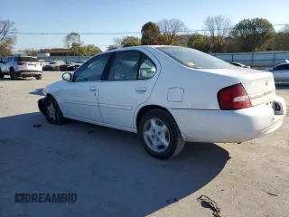 2000 Nissan Altima XE with VIN 1N4DL01D3YC107778, listed as a Copart auction lot 77478584 with 201,711 mi miles and Clean Title. Bid and sale history available at carsss.com. Image 2.