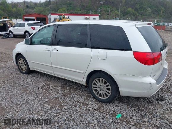 2009 Toyota Sienna XLE with VIN 5TDZK22C39S269799, listed as a IAAI auction lot 42092532 with 339,646 mi miles. Bid and sale history available at carsss.com. Image 3.