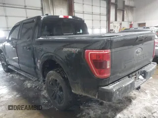 2022 Ford F-150 XL z VIN 1FTEW1EP5NKD88452, wystawiony jako IAAI lot #41606823 z przebiegiem 35 007 mil mil oraz . Historia ofert i sprzedaży dostępna na DreamBid. Obrazek 3.