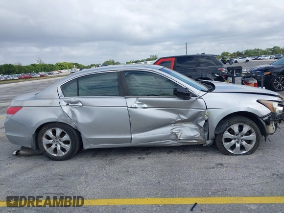 2010 Honda Accord EX-L z VIN 5KBCP3F86AB009524, wystawiony jako IAAI lot #42120869 z przebiegiem 242 730 mil mil oraz . Historia ofert i sprzedaży dostępna na DreamBid. Obrazek 13.