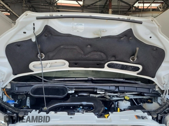 2018 Ford Transit with VIN 1FTYE1YM9JKB52270, listed as a IAAI auction lot 42714304 with 95,416 mi miles and . Bid and sale history available at DreamBid. Image 39.