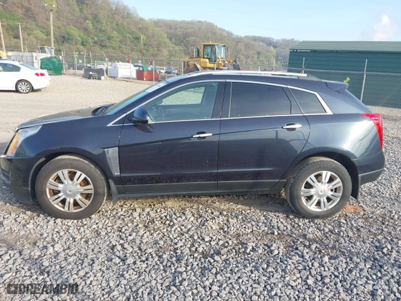 2014 Cadillac SRX Luxury Collection with VIN 3GYFNEE32ES610813, listed as a IAAI auction lot 42098401 with 112,000 mi miles. Bid and sale history available at carsss.com. Image 14.