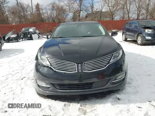 2013 Lincoln MKZ with VIN 3LN6L2JKXDR809858, listed as a IAAI auction lot 41517344 with 204,470 mi miles. Bid and sale history available at carsss.com. Image 12.