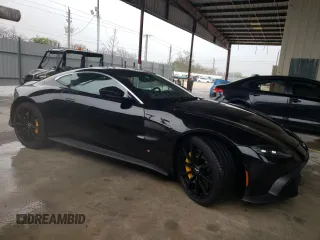 2019 Aston Martin Vantage z VIN SCFSMGAW3KGN00948, wystawiony jako Copart lot #60547444 z przebiegiem 26 299 mil mil oraz Nie do naprawy • Non repairable. Historia ofert i sprzedaży dostępna na DreamBid. Obrazek 4.