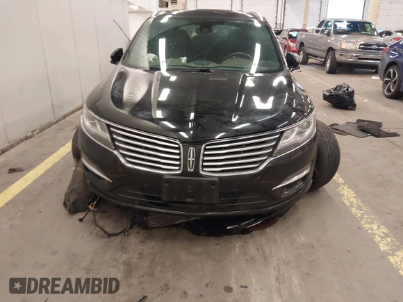 2016 Lincoln MKC Reserve with VIN 5LMTJ3DH7GUJ04704, listed as a IAAI auction lot 41217409 with 81,594 mi miles and . Bid and sale history available at DreamBid. Image 6.