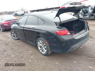 2016 Chrysler 200 S with VIN 1C3CCCBG6GN118068, listed as a IAAI auction lot 41465526 with 114,499 mi miles. Bid and sale history available at carsss.com. Image 3.
