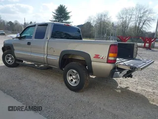 2000 GMC Sierra 1500 SLE with VIN 2GTEK19T2Y1271225, listed as a IAAI auction lot 41810298 with 223,957 mi miles and . Bid and sale history available at DreamBid. Image 3.
