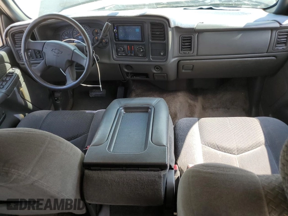 2003 Chevrolet Avalanche with VIN 3GNEC13TX3G175372, listed as a Copart auction lot 68082774 with 256,954 mi miles and Non Repairable. Bid and sale history available at DreamBid. Image 8.