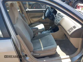 2004 Honda Civic EX z VIN 2HGES26724H640228, wystawiony jako IAAI lot #42453479 z przebiegiem 221 183 mil mil oraz . Historia ofert i sprzedaży dostępna na DreamBid. Obrazek 5.