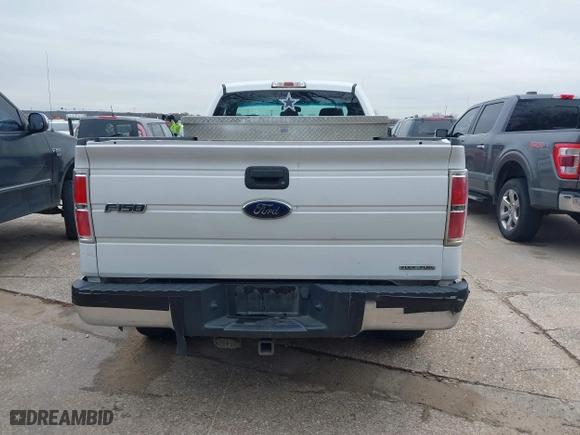 2014 Ford F-150 XL with VIN 1FTMF1CMXEKE52148, listed as a IAAI auction lot 41648885 with 273,189 mi miles. Bid and sale history available at carsss.com. Image 16.