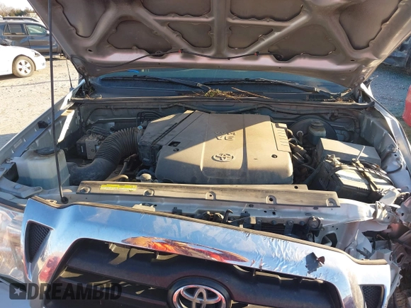 2008 Toyota Tacoma PreRunner with VIN 3TMJU62N38M062716, listed as a IAAI auction lot 41275247 with 234,768 mi miles. Bid and sale history available at carsss.com. Image 10.