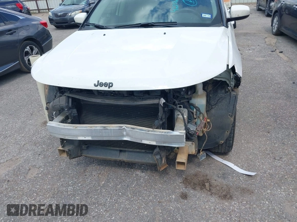 2020 Jeep Compass Latitude z VIN 3C4NJCBB9LT126299, wystawiony jako IAAI lot #42206657 z przebiegiem 60 550 mil mil oraz . Historia ofert i sprzedaży dostępna na DreamBid. Obrazek 6.