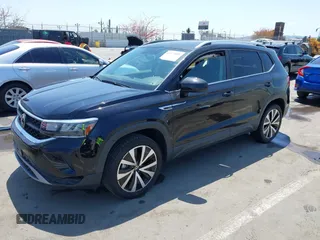 2022 Volkswagen Taos SE z VIN 3VVRX7B2XNM068564, wystawiony jako IAAI lot #42174805 z przebiegiem 26 307 mil mil oraz . Historia ofert i sprzedaży dostępna na DreamBid. Obrazek 17.
