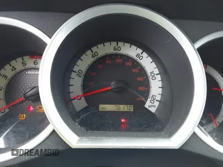 2015 Toyota Tacoma с VIN 3TMLU4EN2FM202275, выставлен на аукционе IAAI как лот 42523799 с пробегом 76 170 миль миль и . История ставок и продаж доступна на DreamBid. Изображение 7.