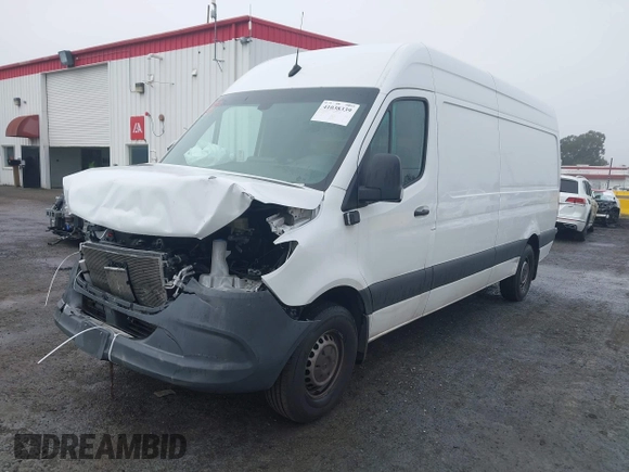 2022 Mercedes-Benz Sprinter Cargo with VIN W1Y40CHY4NT094656, listed as a IAAI auction lot 41038339 with 76,599 mi miles. Bid and sale history available at carsss.com. Image 2.