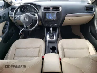 2013 Volkswagen Jetta TDI with VIN 3VWLL7AJ2DM238274, listed as a Copart auction lot 83704884 with 121,336 mi miles and Salvage title. Bid and sale history available at DreamBid. Image 8.