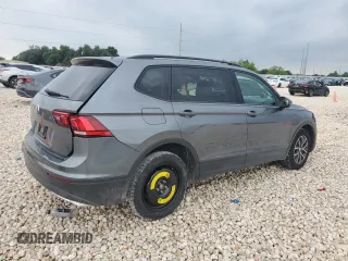 2021 Volkswagen Tiguan S z VIN 3VV1B7AX9MM012624, wystawiony jako Copart lot #55589435 z przebiegiem 61 343 mil mil oraz Szkoda całkowita • Salvage title. Historia ofert i sprzedaży dostępna na DreamBid. Obrazek 3.