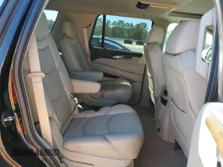 2019 Cadillac Escalade Luxury z VIN 1GYS4BKJ7KR249807, wystawiony jako Copart lot #46796805 z przebiegiem 102 476 mil mil oraz Szkody całkowita. Historia ofert i sprzedaży dostępna na DreamBid. Obrazek 11.