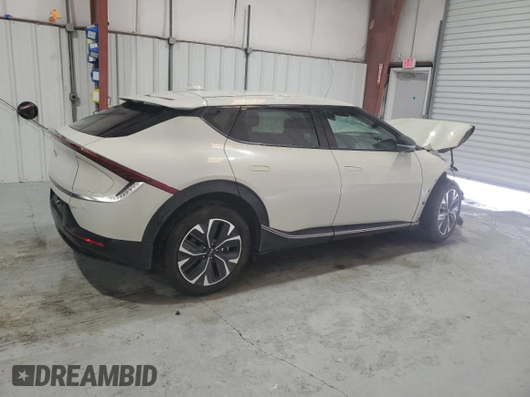 2024 Kia EV6 Wind with VIN KNDC34LA2R5192134, listed as a Copart auction lot 54619775 with 28,630 mi miles and Clean Title. Bid and sale history available at DreamBid. Image 3.