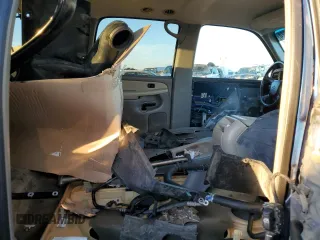 2001 Chevrolet Suburban LT with VIN 3GNEC16T51G164191, listed as a Copart auction lot 79282974 with 0 mi miles and Salvage Title. Bid and sale history available at carsss.com. Image 11.