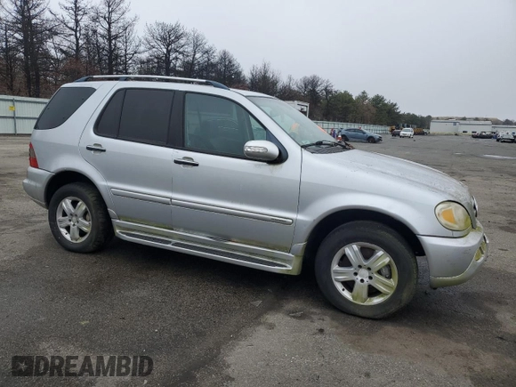 2005 Mercedes-Benz M 500 z VIN 4JGAB75E55A526309, wystawiony jako Copart lot #51478095 z przebiegiem 185 992 mil mil oraz Czysty tytuł • Clean title. Historia ofert i sprzedaży dostępna na DreamBid. Obrazek 4.