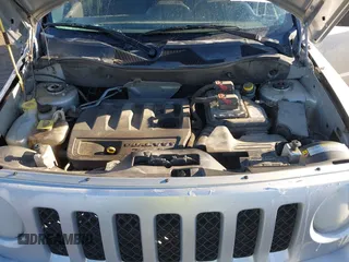 2012 Jeep Patriot Sport z VIN 1C4NJRBB8CD511426, wystawiony jako IAAI lot #41669648 z przebiegiem 147 016 mil mil oraz . Historia ofert i sprzedaży dostępna na DreamBid. Obrazek 10.