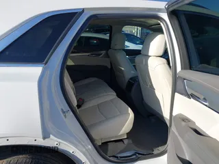 2021 Cadillac XT5 AWD Premium Luxury with VIN 1GYKNDRS9MZ149394, listed as a IAAI auction lot 41465952 with 32,292 mi miles. Bid and sale history available at carsss.com. Image 8.
