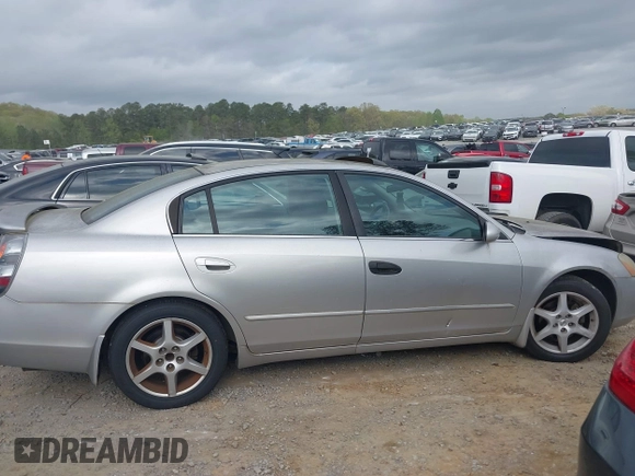 2002 Nissan Altima SE with VIN 1N4BL11D22C276694, listed as a IAAI auction lot 41949577 with 170,000 mi miles. Bid and sale history available at carsss.com. Image 13.