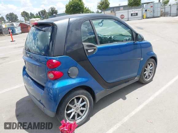 2008 Smart fortwo Pure with VIN WMEEJ31X28K146465, listed as a IAAI auction lot 42260723 with 206,742 mi miles and . Bid and sale history available at DreamBid. Image 4.