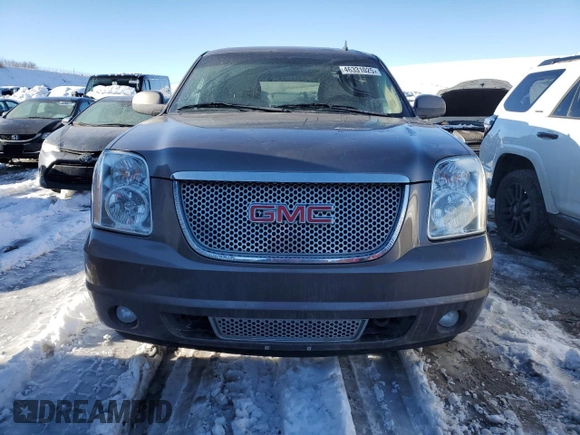 2013 GMC Yukon Denali with VIN 1GKS2EEF9DR200958, listed as a Copart auction lot 46331025 with 187,082 mi miles and Clean Title. Bid and sale history available at carsss.com. Image 5.