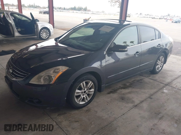 2012 Nissan Altima 2.5 SL with VIN 1N4AL2AP0CN460176, listed as a IAAI auction lot 41500296 with 144,504 mi miles. Bid and sale history available at carsss.com. Image 2.
