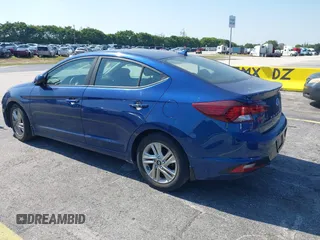 2020 Hyundai Elantra SEL z VIN 5NPD84LF1LH570792, wystawiony jako IAAI lot #42138863 z przebiegiem 27 768 mil mil oraz . Historia ofert i sprzedaży dostępna na DreamBid. Obrazek 3.