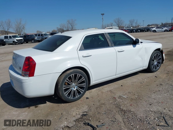 2010 Chrysler 300 with VIN 2C3CA2CV3AH330682, listed as a IAAI auction lot 41812754 with 177,043 mi miles. Bid and sale history available at carsss.com. Image 4.