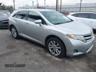 2013 Toyota Venza LE with VIN 4T3ZA3BB1DU069012, listed as a IAAI auction lot 42033588 with 148,232 mi miles. Bid and sale history available at carsss.com. Image 1.