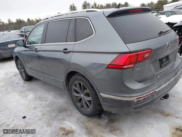 2022 Volkswagen Tiguan SE with VIN 3VV2B7AX8NM019151, listed as a IAAI auction lot 41637857 with 47,869 mi miles. Bid and sale history available at carsss.com. Image 3.